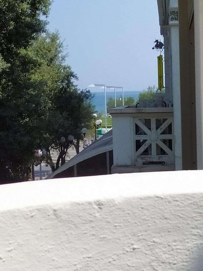 B&B Suite 44 Pesaro Esterno foto