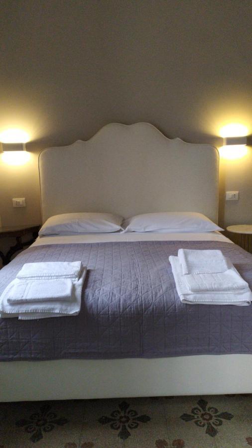 B&B Suite 44 Pesaro Esterno foto
